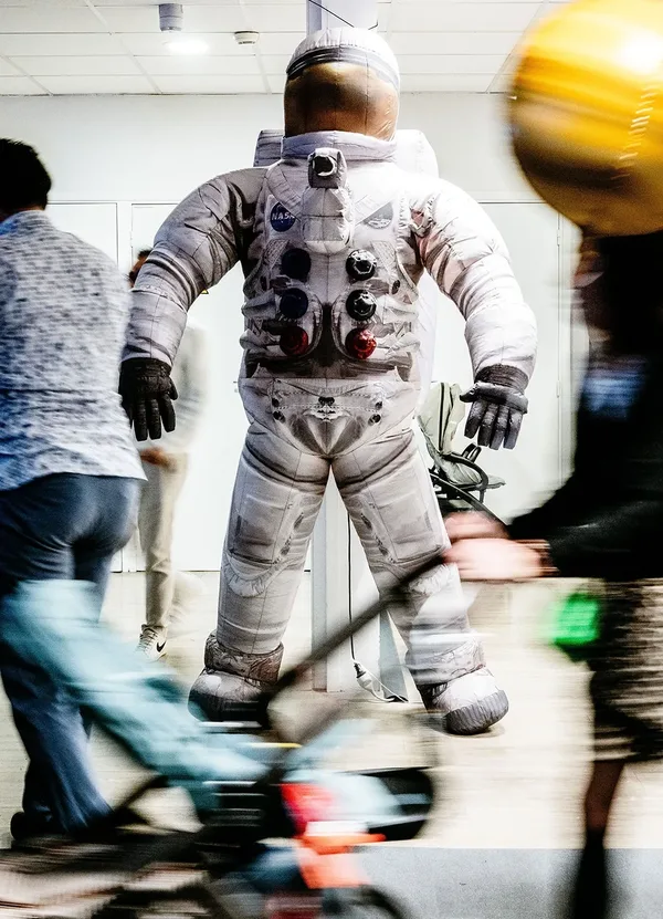 Arbre de noel Thales agence evenementielle Toulouse 1