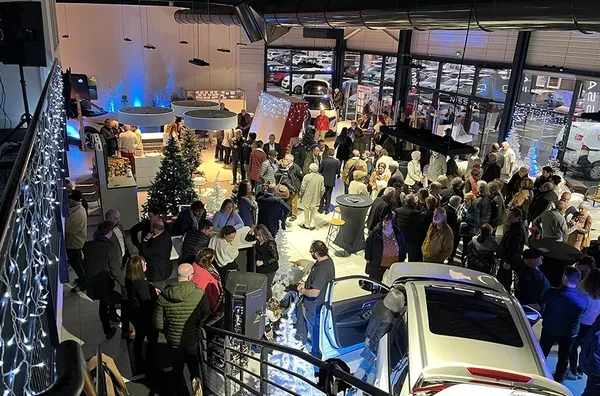 Lancement vehicule agence evenementielle 7