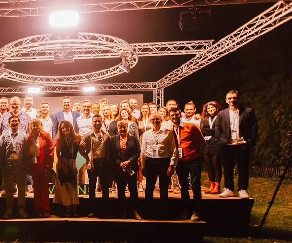 Soiree anniversaire BE VIVIEN agence evenementielle 0